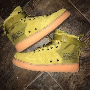 Nike sf af1 mid